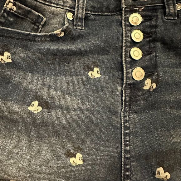 Disney Parks Button Fly Mickey Mouse Jean Shorts Women's Size 3 - Picture 5 of 6